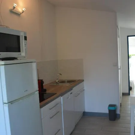 Small House 2 Steps From The Beach * Le Barcarès